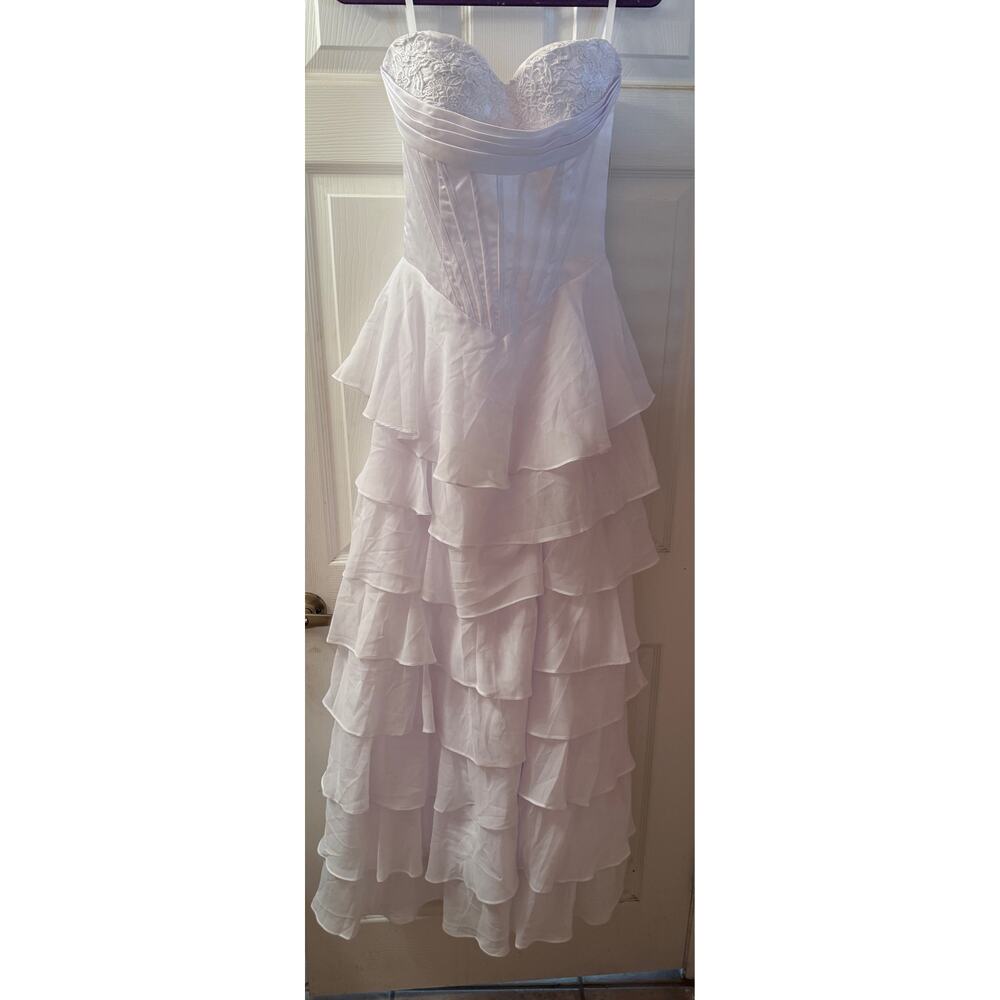 Exciting Life Boutique White Strapless Tiered Wedding Prom Dress Gown Size 4 NWT